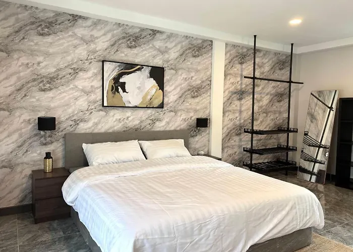 Apartment House In The Heart Of Thonglor, Bangkok, 8 Min To Bts Bangkok