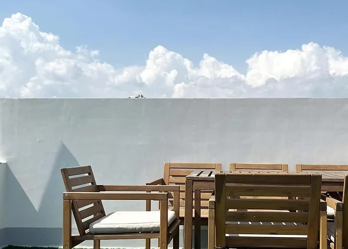 Apartment House In The Heart Of Thonglor, Bangkok, 8 Min To Bts *