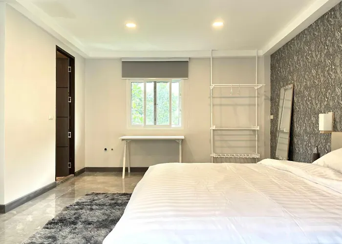 House In The Heart Of Thonglor, Bangkok, 8 Min To Bts *