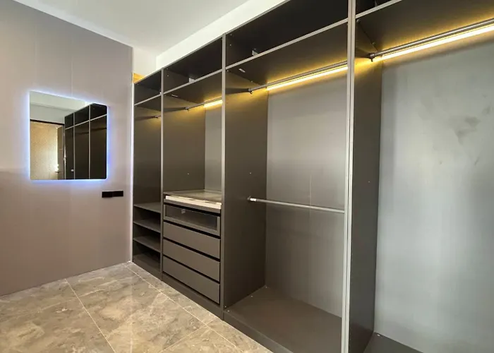 House In The Heart Of Thonglor, Bangkok, 8 Min To Bts Apartment