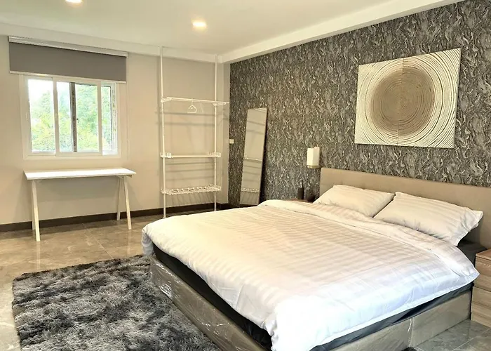 House In The Heart Of Thonglor, Bangkok, 8 Min To Bts Apartment Bangkok