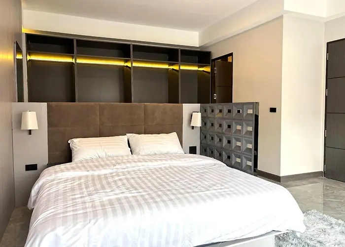 House In The Heart Of Thonglor, Bangkok, 8 Min To Bts Apartment